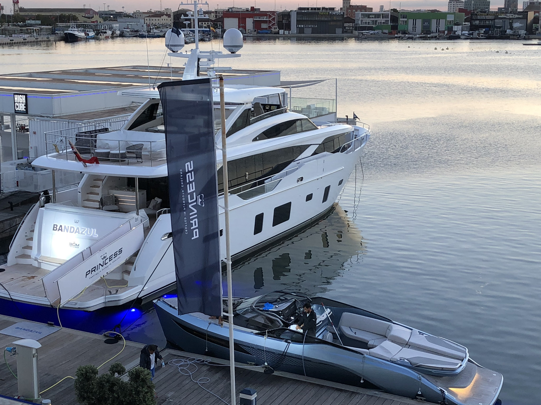 Professional presentation of your yacht