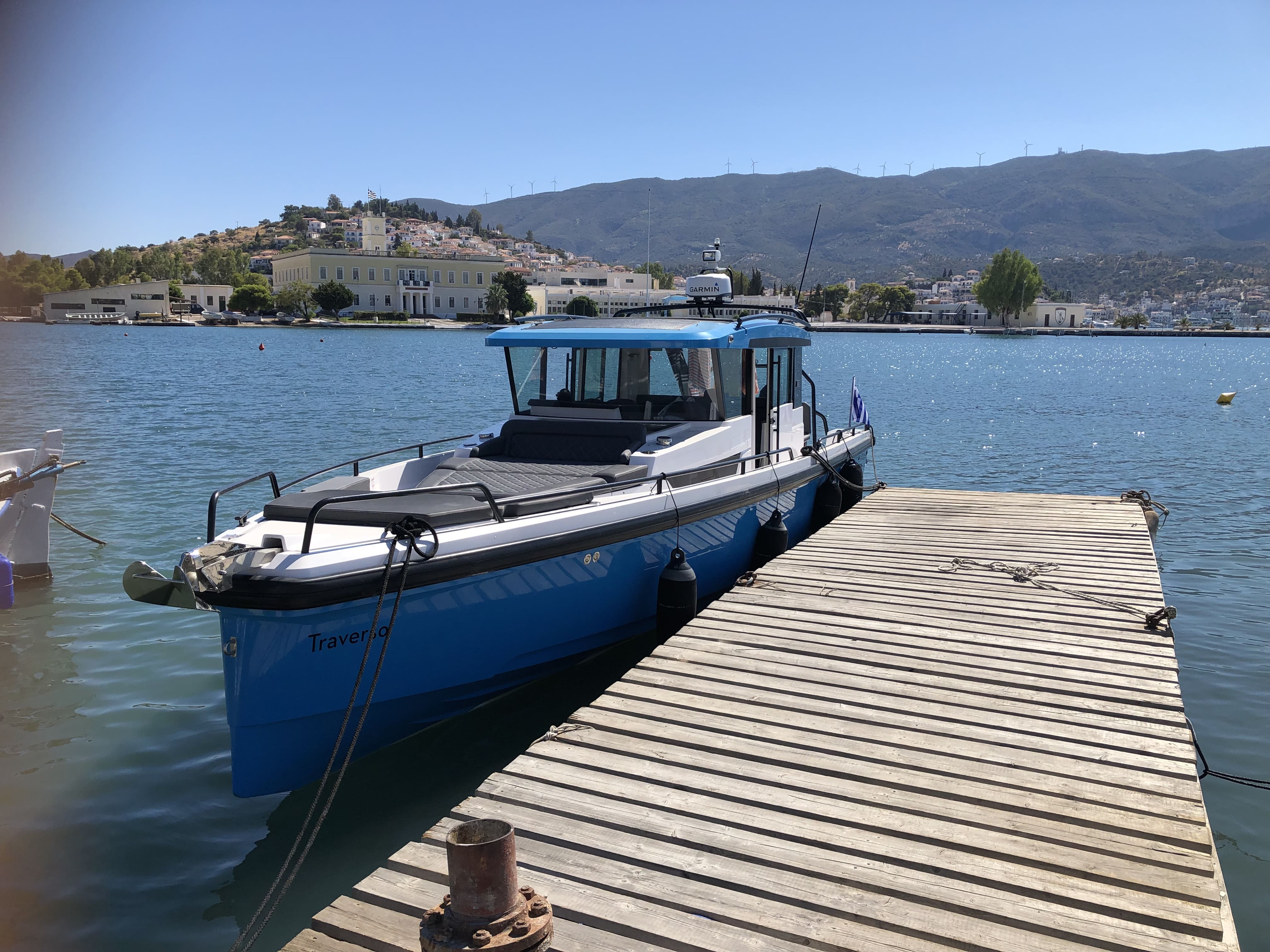 where are the most popular places to charter