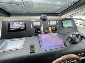 Azimut - 85F