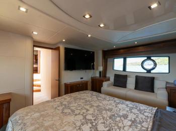 Sunseeker - Manhattan 63