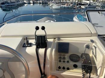 Ferretti Yachts - 530