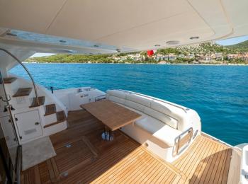 Sunseeker - Manhattan 63