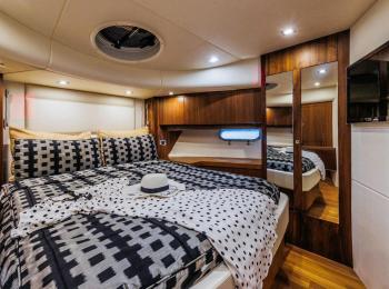 Sunseeker - Manhattan 63