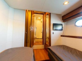 Sunseeker - Manhattan 63