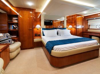 Ferretti Yachts - 760