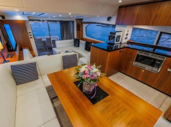 Sunseeker - Manhattan 63