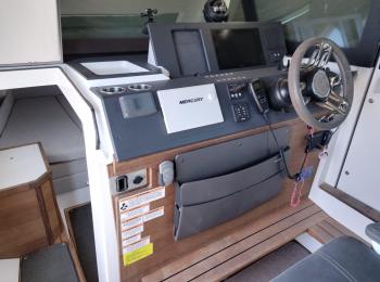 Axopar - 37 XC Cross Cabin