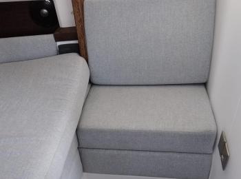 Axopar - 37 XC Cross Cabin