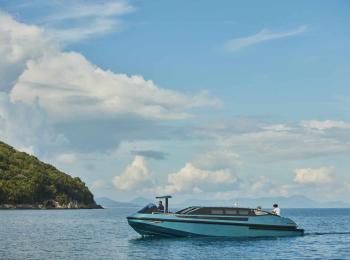 Argo Navis - Limo Tender 39