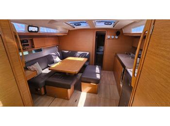 Dufour - 460