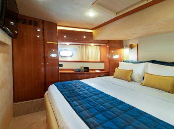 Ferretti Yachts - 760