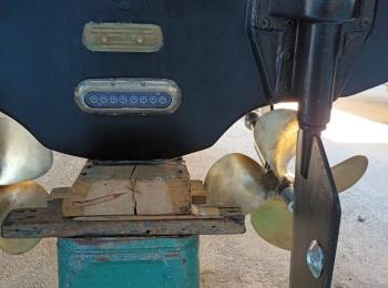 Custom - Lambro boats Bluewater 27