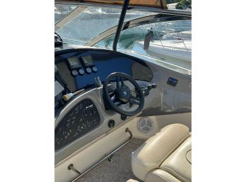 Cruisers Yachts - 560 Express