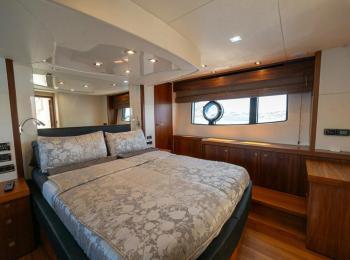 Sunseeker - Manhattan 63