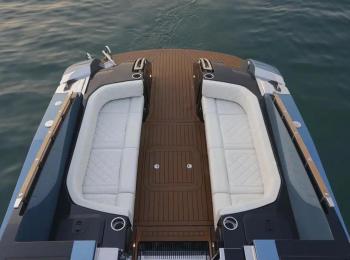 Argo Navis - Limo Tender 39