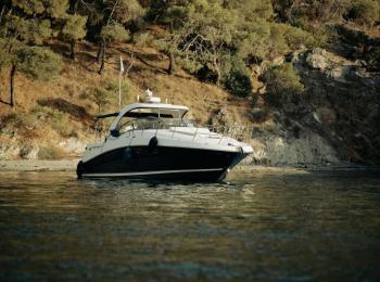 Sea Ray - 420 Sundancer
