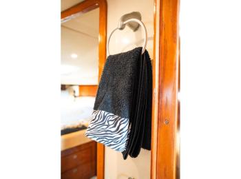 Sea Ray - 420 Sundancer