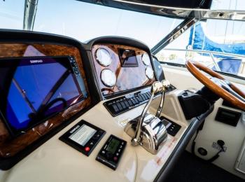Sea Ray - 420 Sundancer