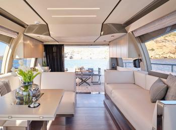 Ferretti Yachts - 550