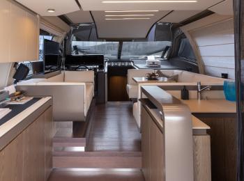 Ferretti Yachts - 550