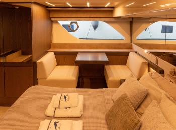 Ferretti Yachts - 550