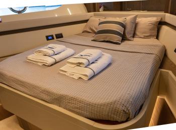 Ferretti Yachts - 550