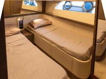 Ferretti Yachts - 550