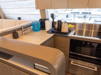 Ferretti Yachts - 550