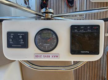 Dufour - 390