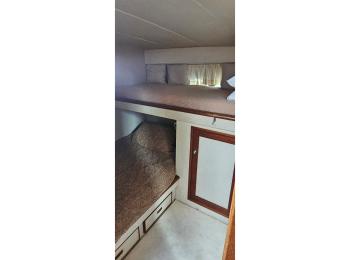 Bertram - 42 Flybridge Motor Yacht