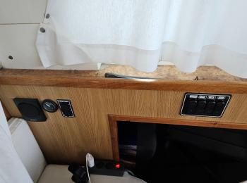 Bertram - 42 Flybridge Motor Yacht
