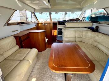 Fairline - 38