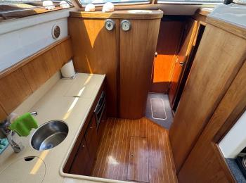 Fairline - 38
