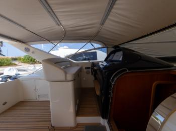 Uniesse - 57