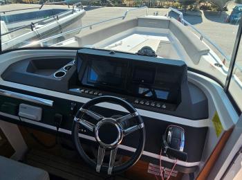 Axopar - 28 Cabin