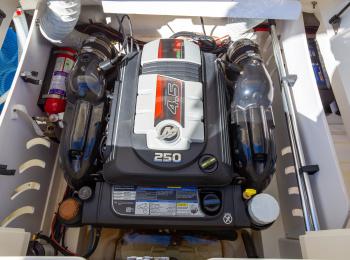 Sea Ray - SPX 230