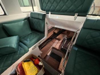 Axopar - 37 XC Cross Cabin