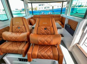 Axopar - 37 XC Cross Cabin