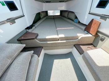 Axopar - 37 XC Cross Cabin