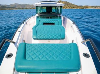 Axopar - 37 XC Cross Cabin