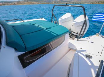 Axopar - 37 XC Cross Cabin