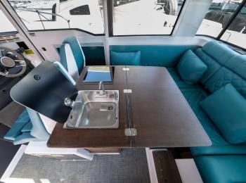 Axopar - 37 XC Cross Cabin