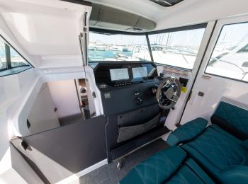 Axopar - 37 XC Cross Cabin