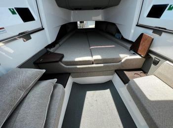 Axopar - 37 XC Cross Cabin
